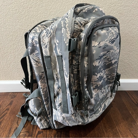 Code Alpha 3 Day Tactical Expandable Camouflage Military Type Backpack, Preowned - Picture 11 of 16